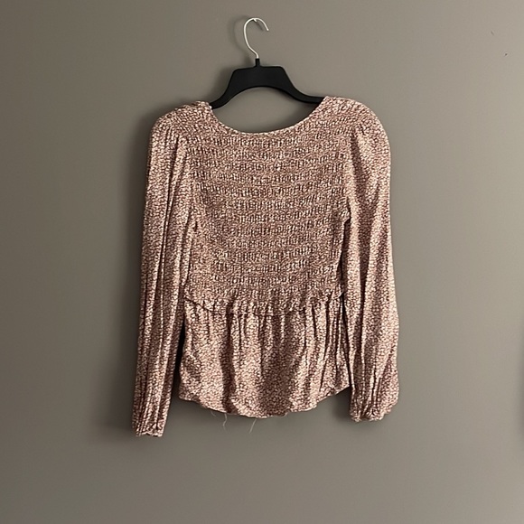 Kirious Long Sleeve Blouse - Picture 2 of 2